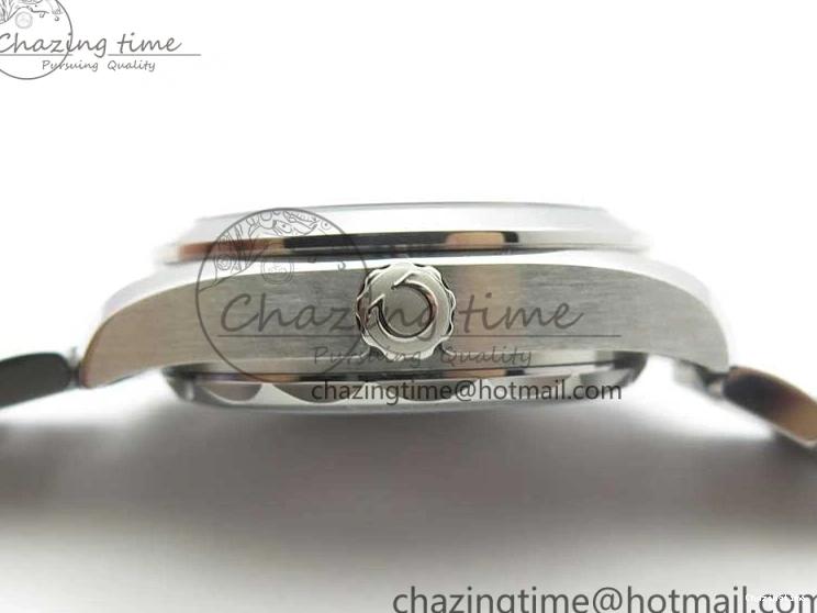 0512 Flexible Aqua Terra 150M 34mm Ladies SS VSF 1:1 Best Edition White MOP Dial Diamonds Markers on SS Bracelet A 7930